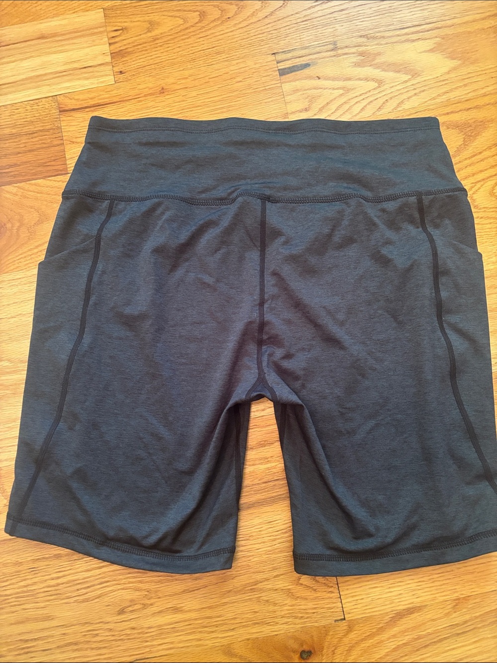 Shorts - Picture 2 of 4
